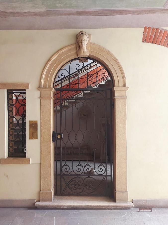 Elle Palace Simply Elegant Guest house Verona