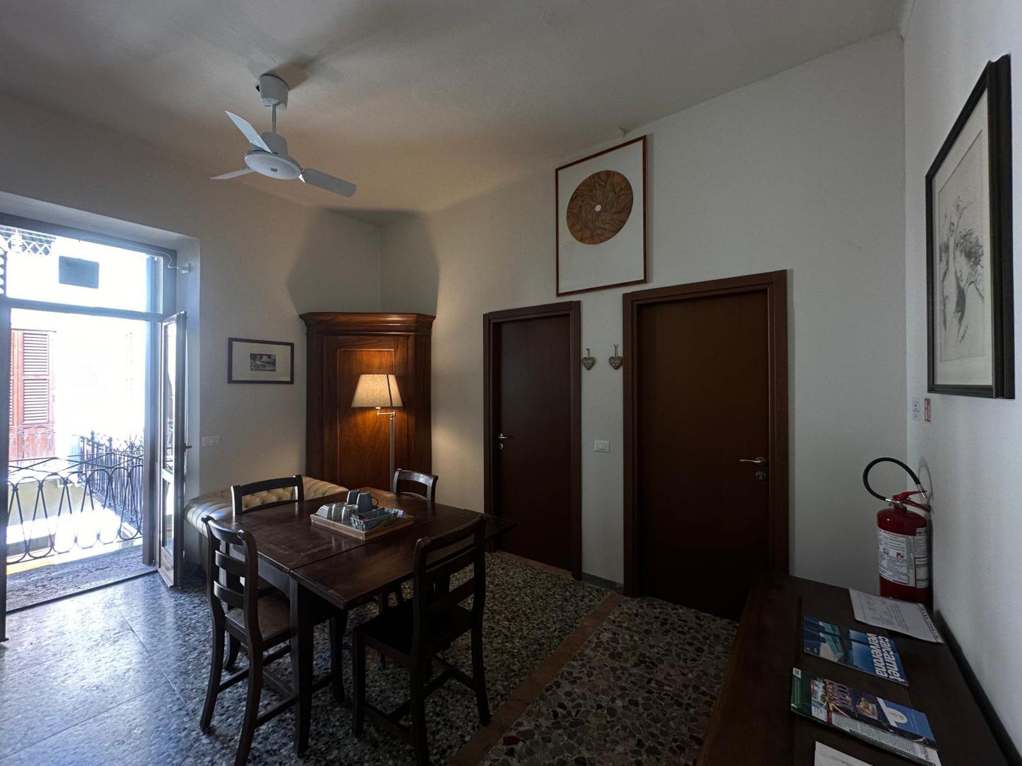 Guest house Elle Palace Simply Elegant *